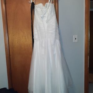 Bridal gown
